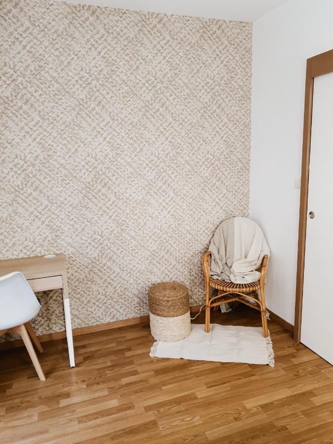 Appartement Cosy Entier, Parking Gratuit Dans La Rue Dijon Exterior foto